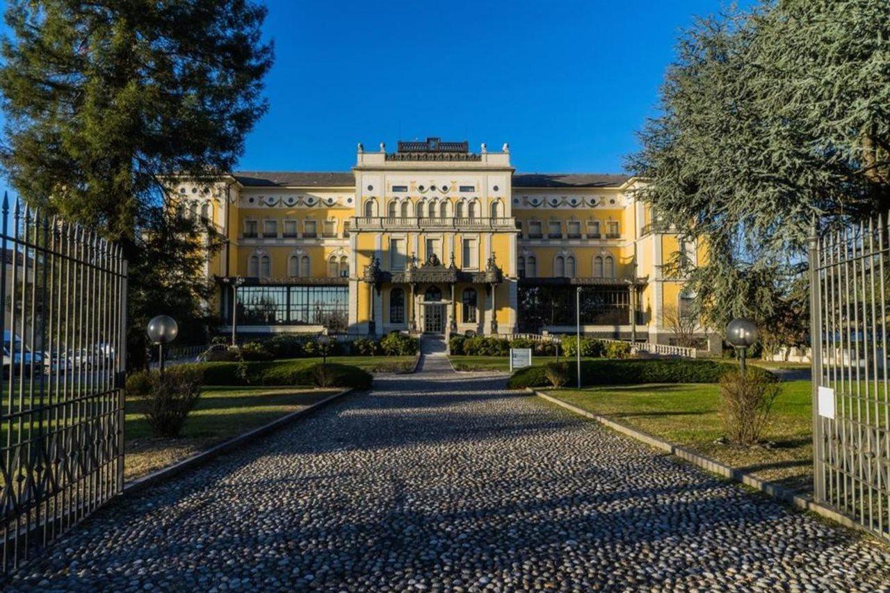 Hotel Villa Malpensa Виццола-Тичино Экстерьер фото
