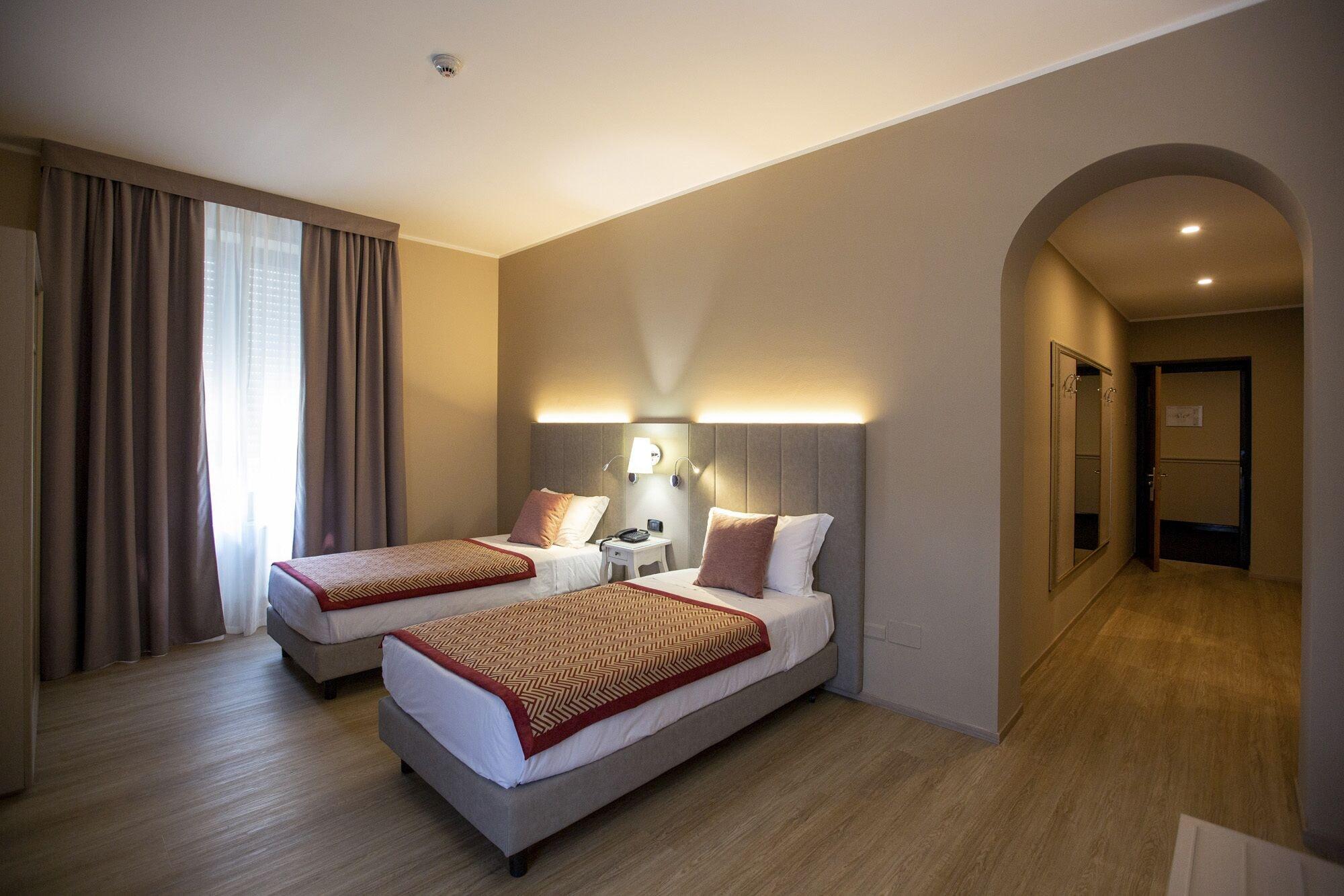 Hotel Villa Malpensa Виццола-Тичино Экстерьер фото