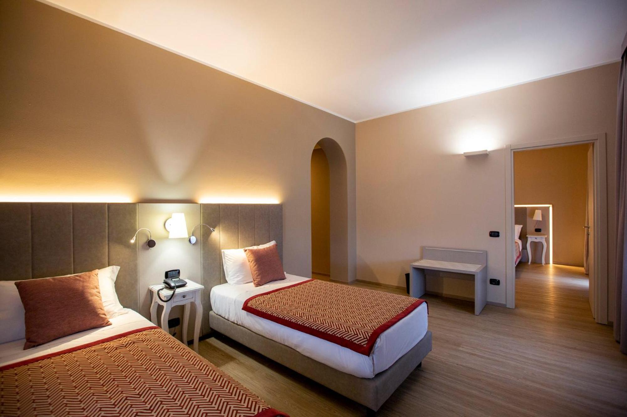 Hotel Villa Malpensa Виццола-Тичино Экстерьер фото
