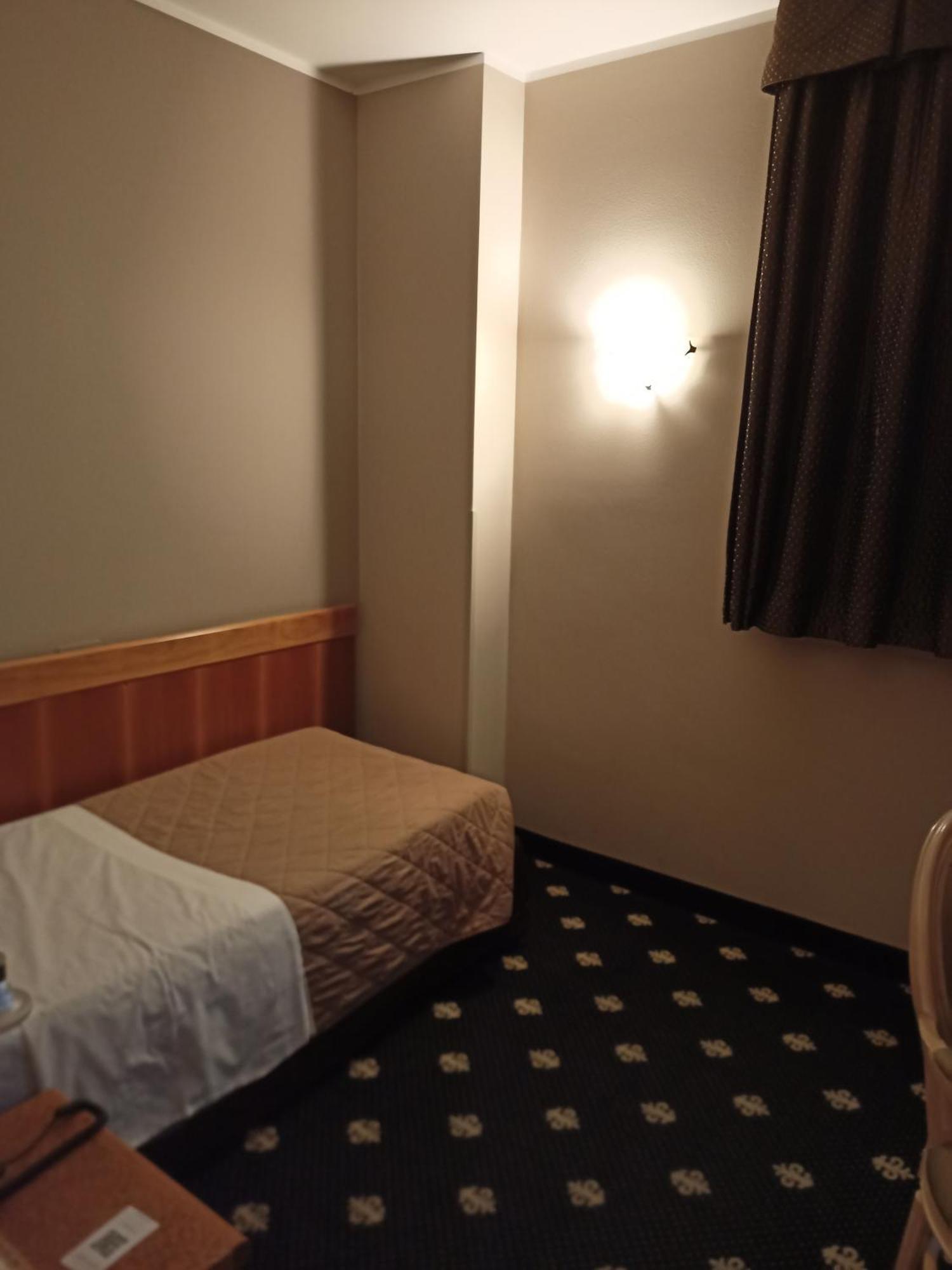 Hotel Villa Malpensa Виццола-Тичино Экстерьер фото