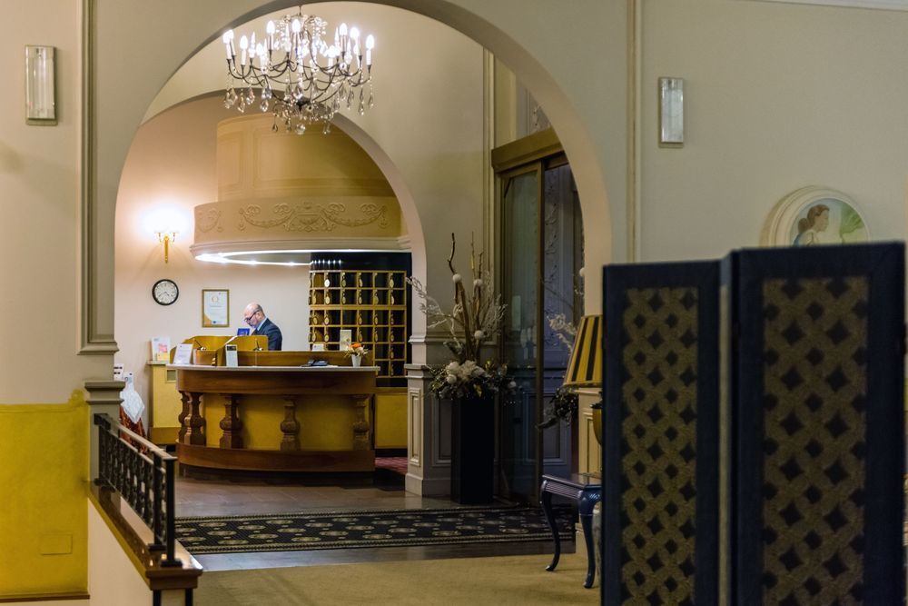 Hotel Villa Malpensa Виццола-Тичино Экстерьер фото